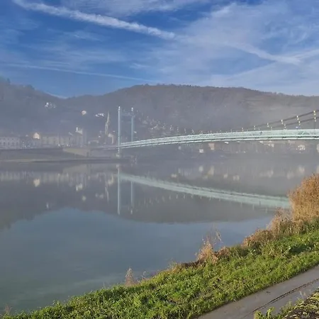 Apartmán Quai 84, Bord Du Rhone Via Rhona Sablons (Drome)